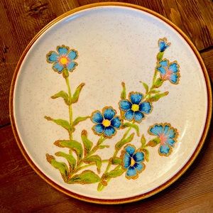 Beautiful Mikasa Natural Beauty Cornflower Dinner plate Pattern C9007 Set Of 2